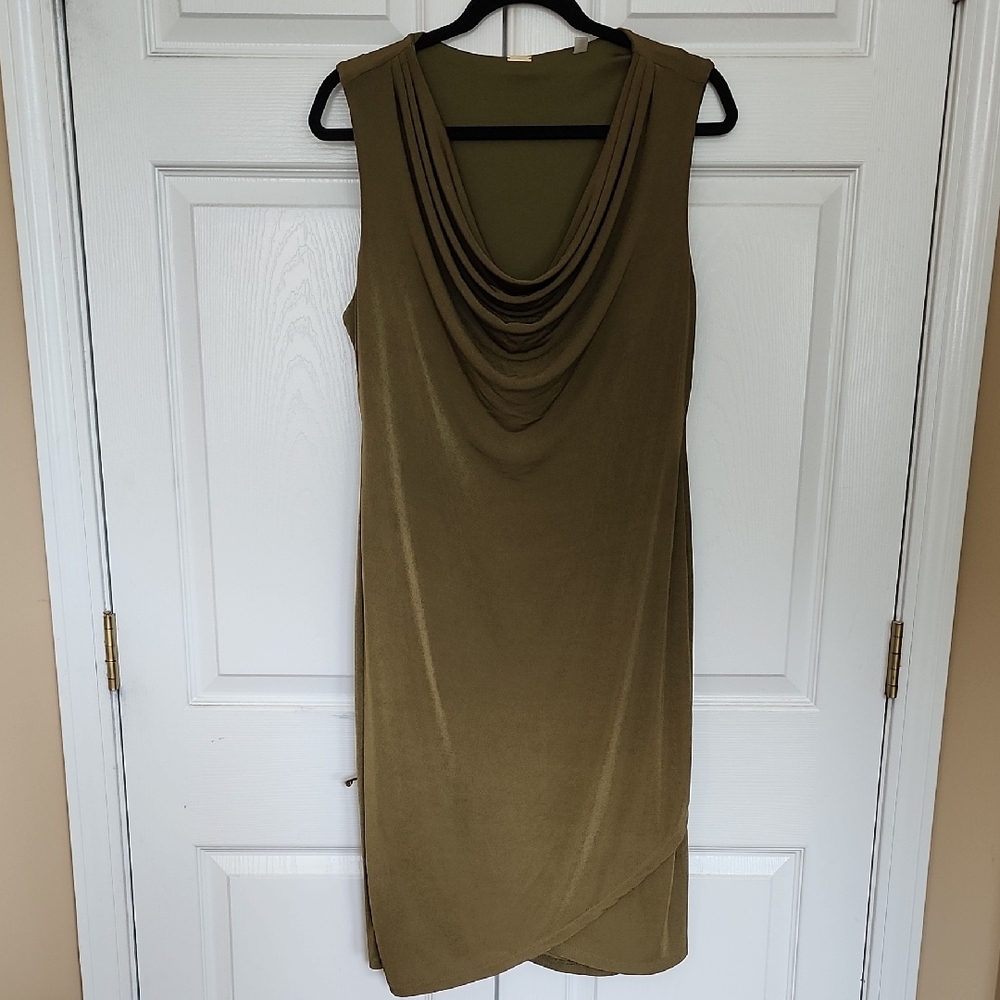 Elegant Olive Green Sleeveless Dress